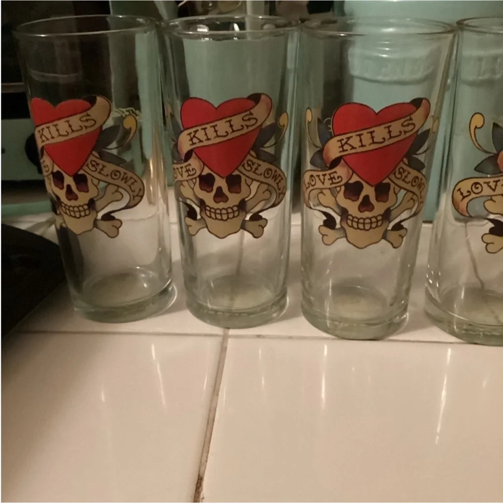 Ed Hardy Set of Drinking Glasses